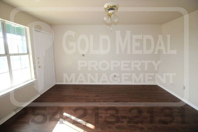 Photo - 3401 Barcelona Dr