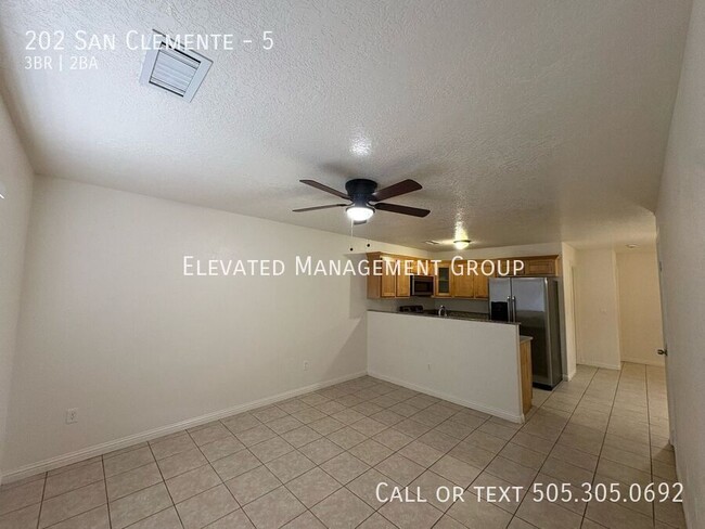 Photo - 202 San Clemente Ave NW Unidad 5