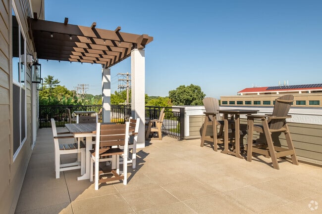 Common Area - Patio