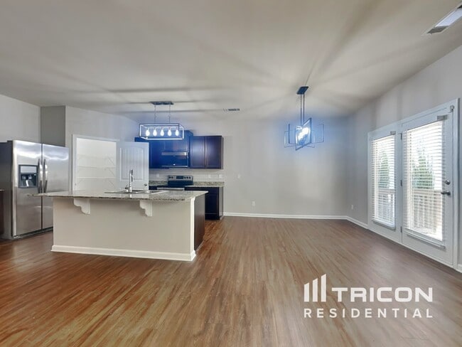 Photo - 1026 Eldon Ln