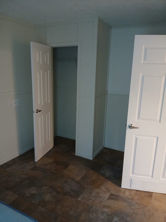 Photo - 920 E North St