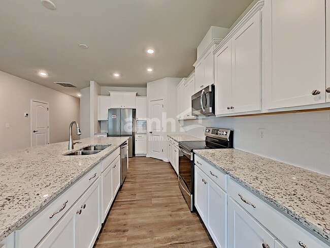 Photo - 2410 Abundance Ln