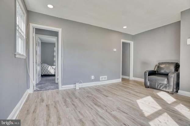 Photo - 4100 Ardley Ave