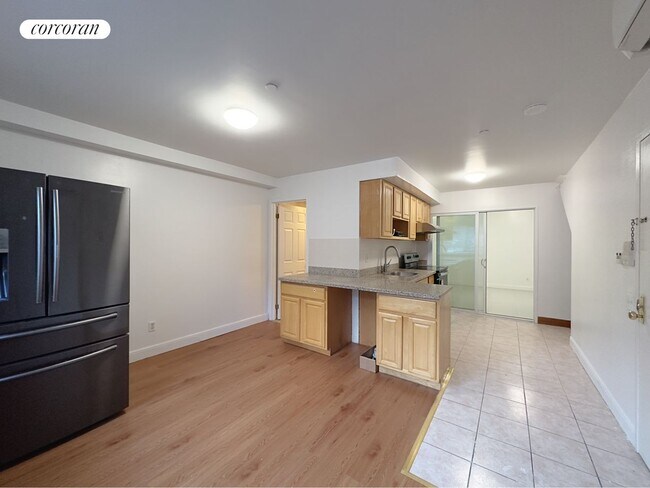 Photo - 602 39th St Condo