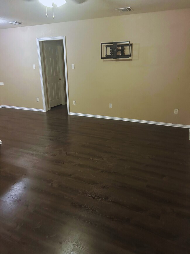 Photo - 1008 Turkey Creek Ct