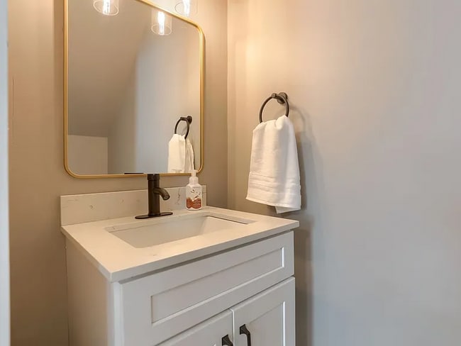 Photo - 3 Bedroom /2.5 Bathroom/ Listing by GMPS/ Lebanon