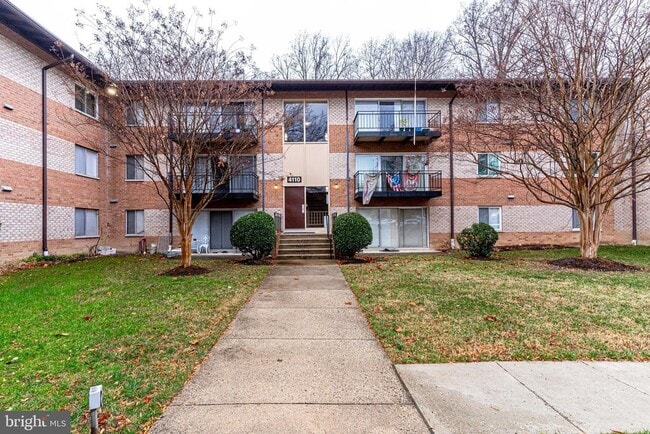 Building Photo - 4110 Mangalore Dr Unit 301 Rental