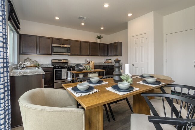 3BR, 2.5BA - 1,547SF