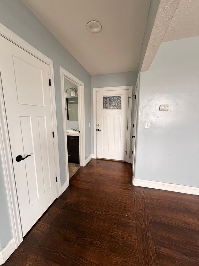 722 S Spring St Unidad 722 S Spring- 3C