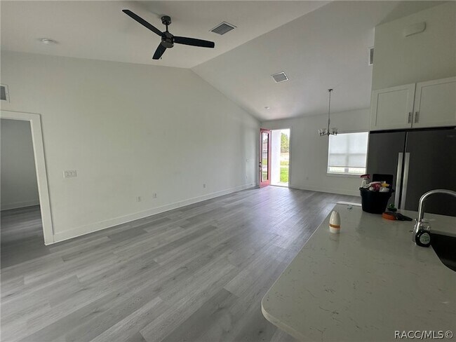 Photo - 2810 W Huron Ln