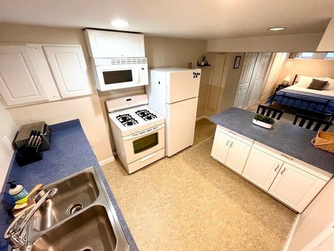 Entrance into full kitchen - 1532 Putty Hill Ave