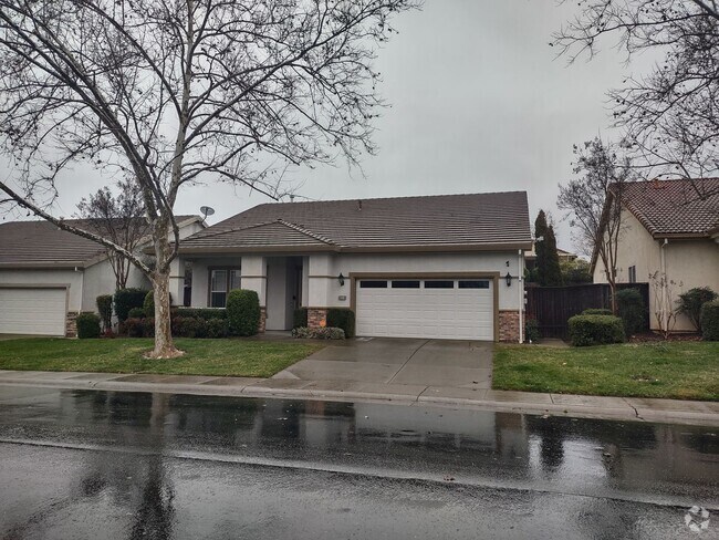 Building Photo - Springfield Rocklin Gated 55and Older Comm... Rental