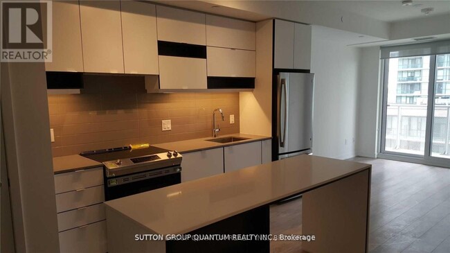 Photo - 4065 Confederation Pkwy Unit 1011