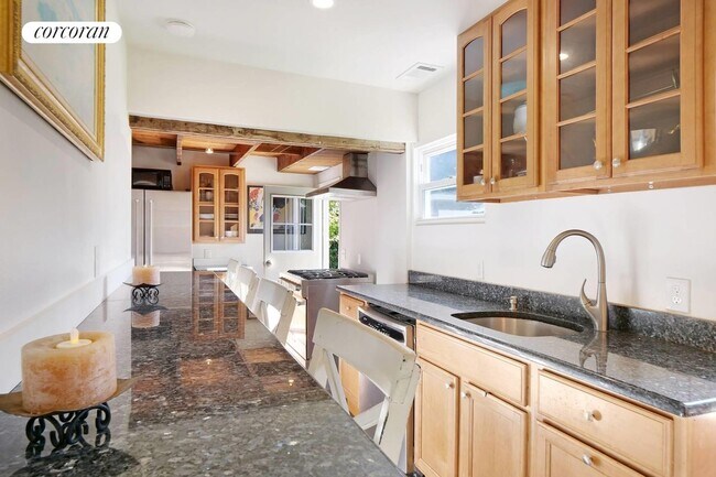 Photo - 108 Hillcrest Ave