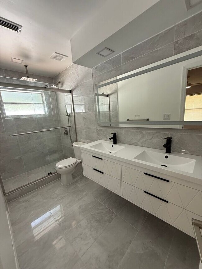 14040 SW 33 CT RD