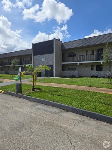 Building Photo - 8001 Fairview Dr Unit 104 Rental
