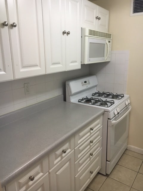 Building Photo - 300 Adams St Unit 0326