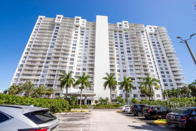 Photo - 2801 NE 183rd St Unit 2104w