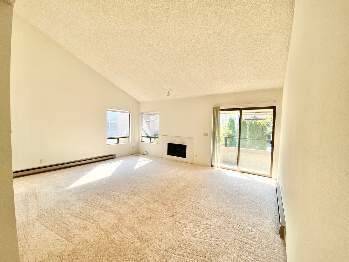 Photo - Bellevue Vista