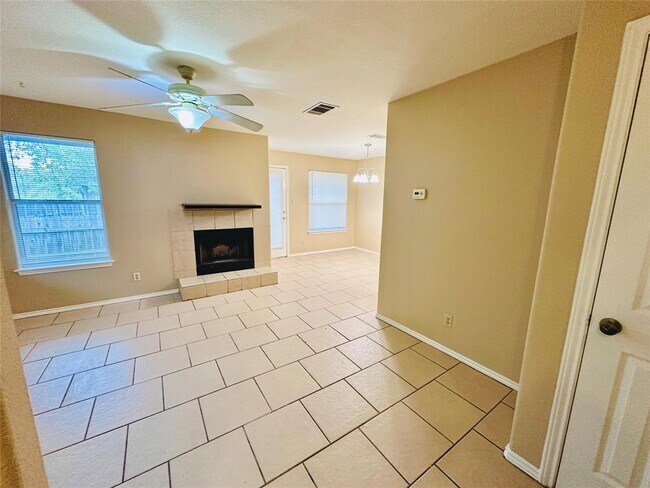 Photo - 8814 Schick Rd