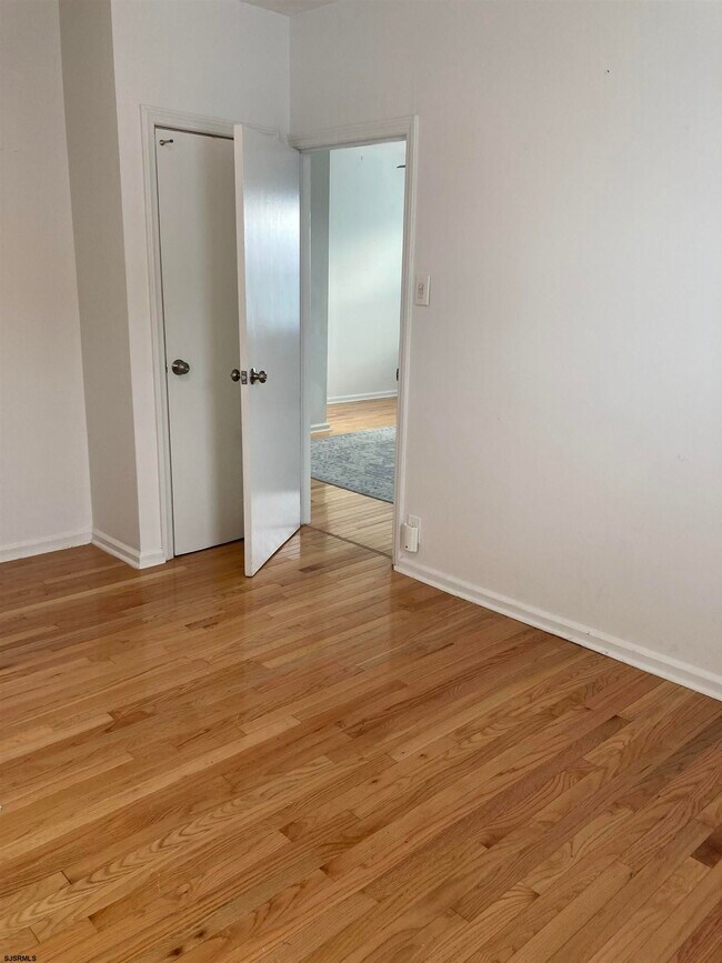 7817 Ventnor Ave Unit 4