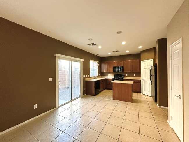 Photo - Charming 3 bed/2.5 bath single-family home in the heart of Blue Diamond! Tiled, downstairs entryw...