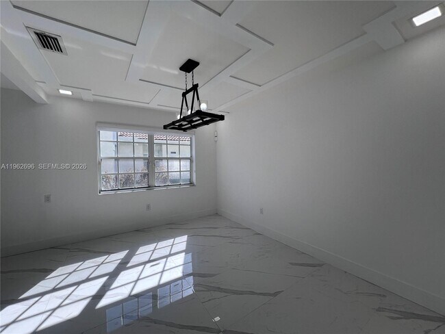 Photo - 109 Gables Blvd