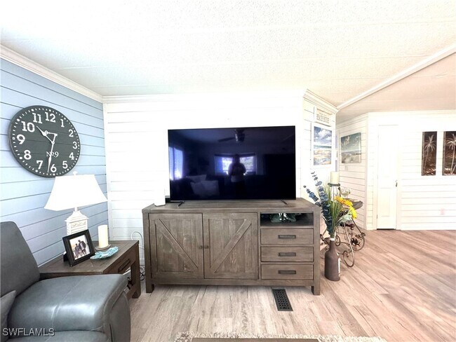 Photo - 4700 Leilani Ln