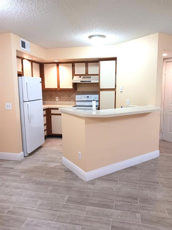 Photo - 4518 Commander Dr Unidad 1923