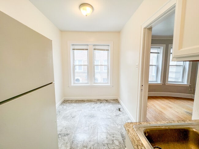 Photo - 5051 N Glenwood Ave Unidad #1H