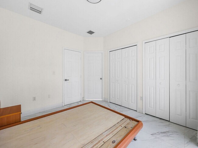 Photo - 7923 N Southwood Cir