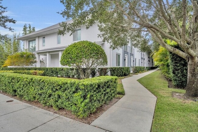 Photo - 438 W Swoope Ave