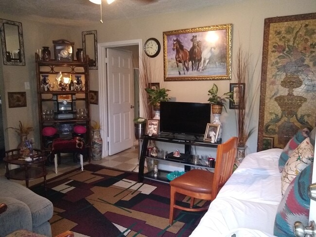 Photo - 5014 Mallow St Unidad 4