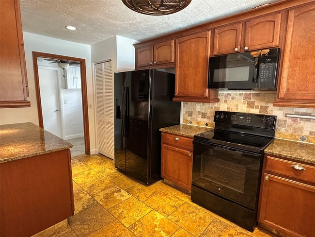 Photo - 364 NW 107th Terrace