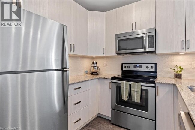 Photo - 1 Victoria St S Unité 1113