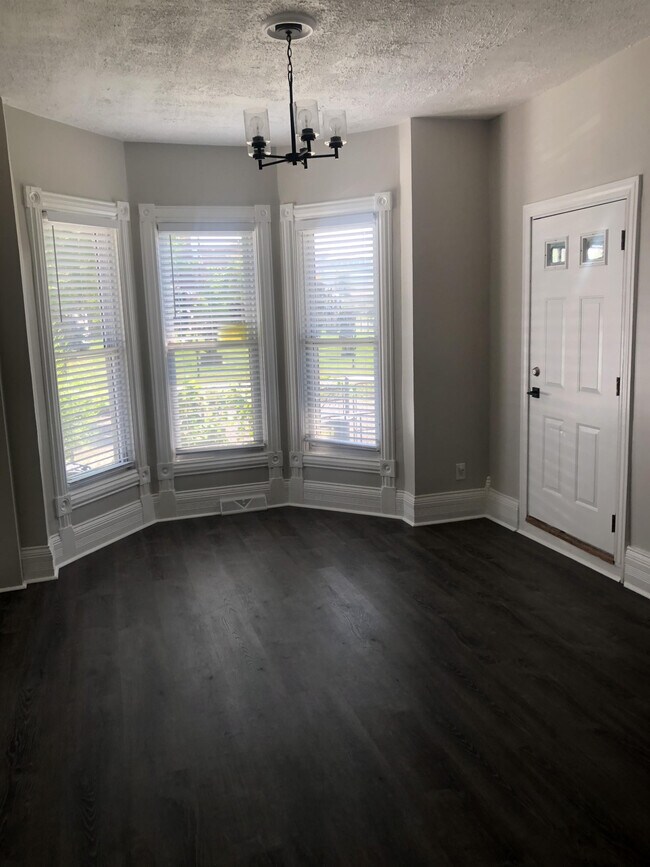 Photo - 946 W Alexandrine St Unit —