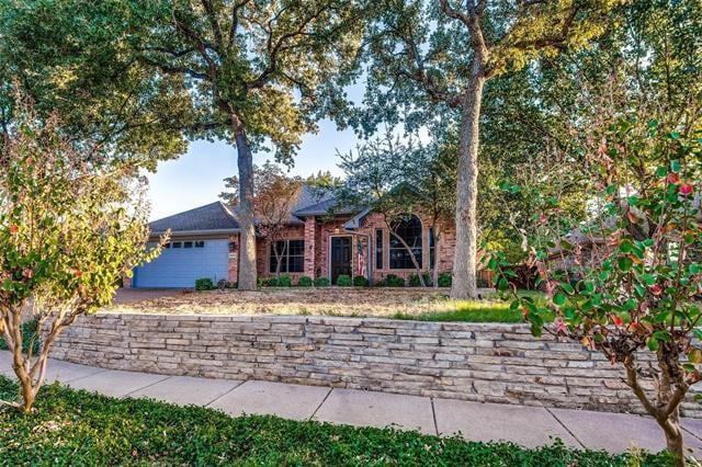 Photo - 2504 Whetstone Dr