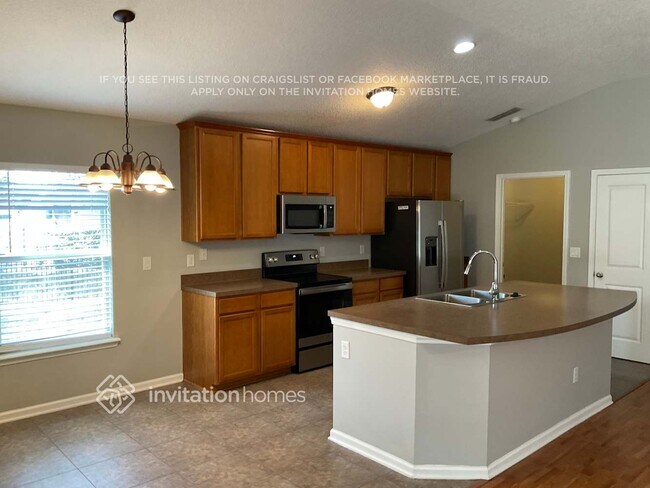 Photo - 354 N Bellagio Dr