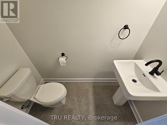 Photo - 146 Wallace St