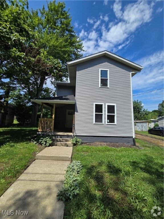 Building Photo - 209 Hall St Rental