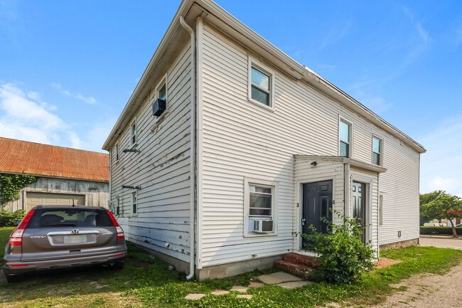 Photo - 124 S Chillicothe St Unit 4