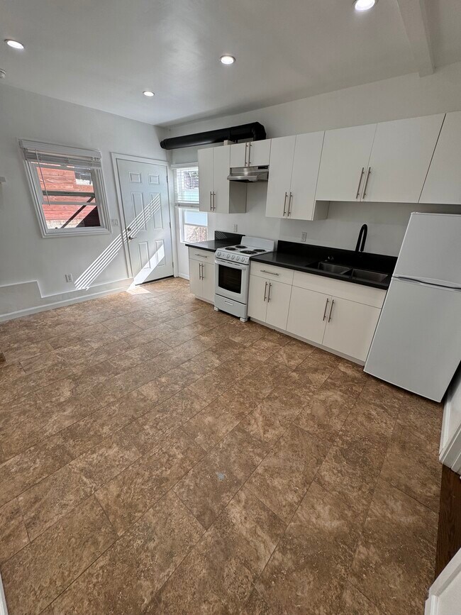 Photo - 1726 Bryn Mawr Ave Unit 1/2