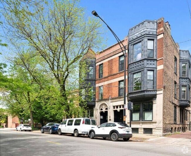 Building Photo - Spacious 3BR Condo in prime Lincoln Park l...
