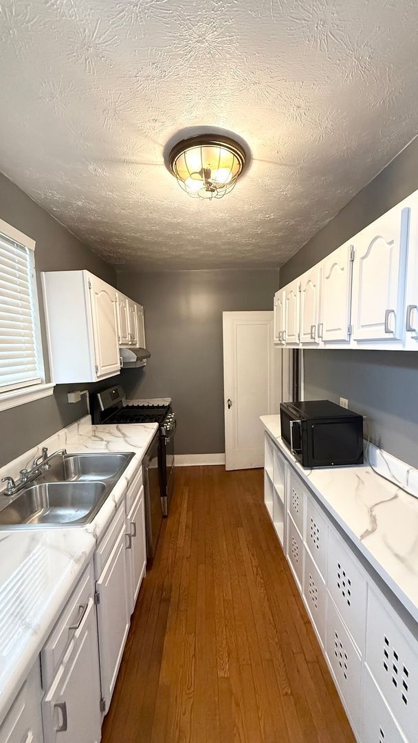 Photo - Beautiful 3/4 bedroom + office in Shadyside- Off-Street Parking and Tons of Storage!!