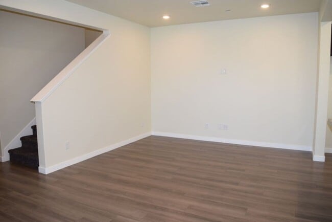 Photo - 3280 Chickadee Ct