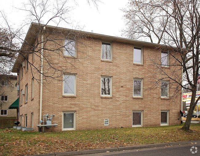 Building Photo - Minnehaha Apartments