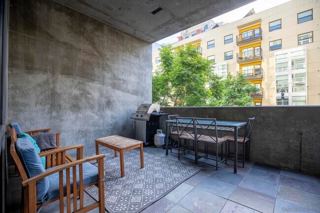 Building Photo - 1025 Island Ave Unit 204 Rental