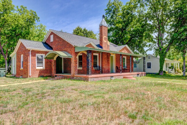 Building Photo - 1006 Delview Rd