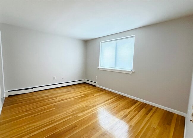 Photo - 95 Maple St Unit 2