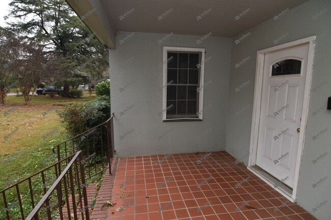 Photo - $900- Beautifully Updated 1-Bedroom, 1-Bat...